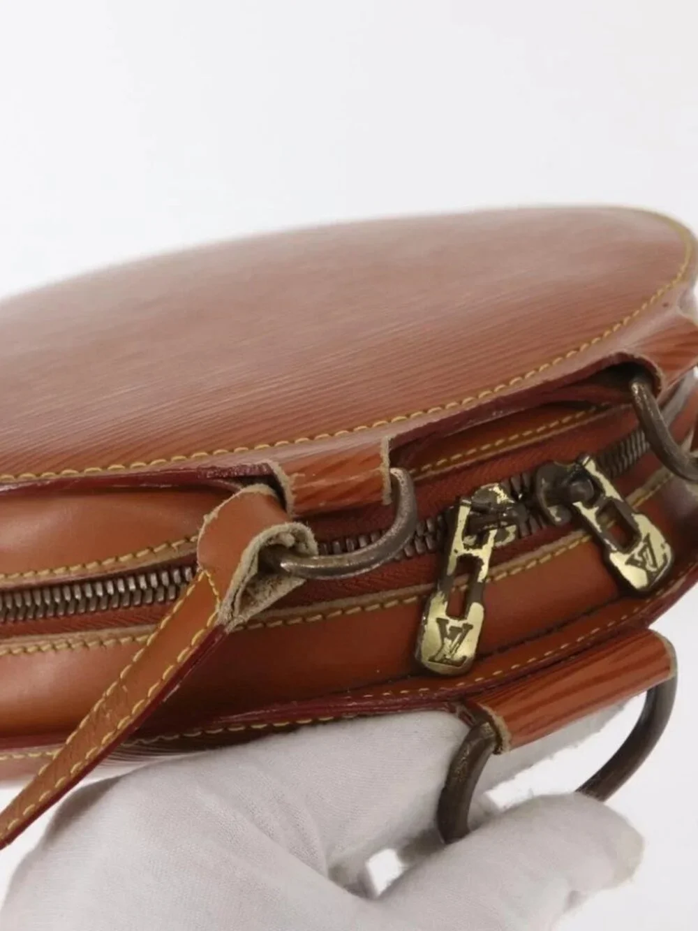 LOUIS VUITTON Epi Mabillon Backpack Zipangu Gold LV Auth - Picture 7 of 15